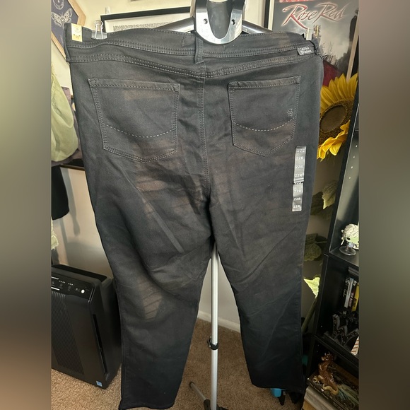 Torrid Source of Wisdom Skinny Jeans - Picture 9 of 11